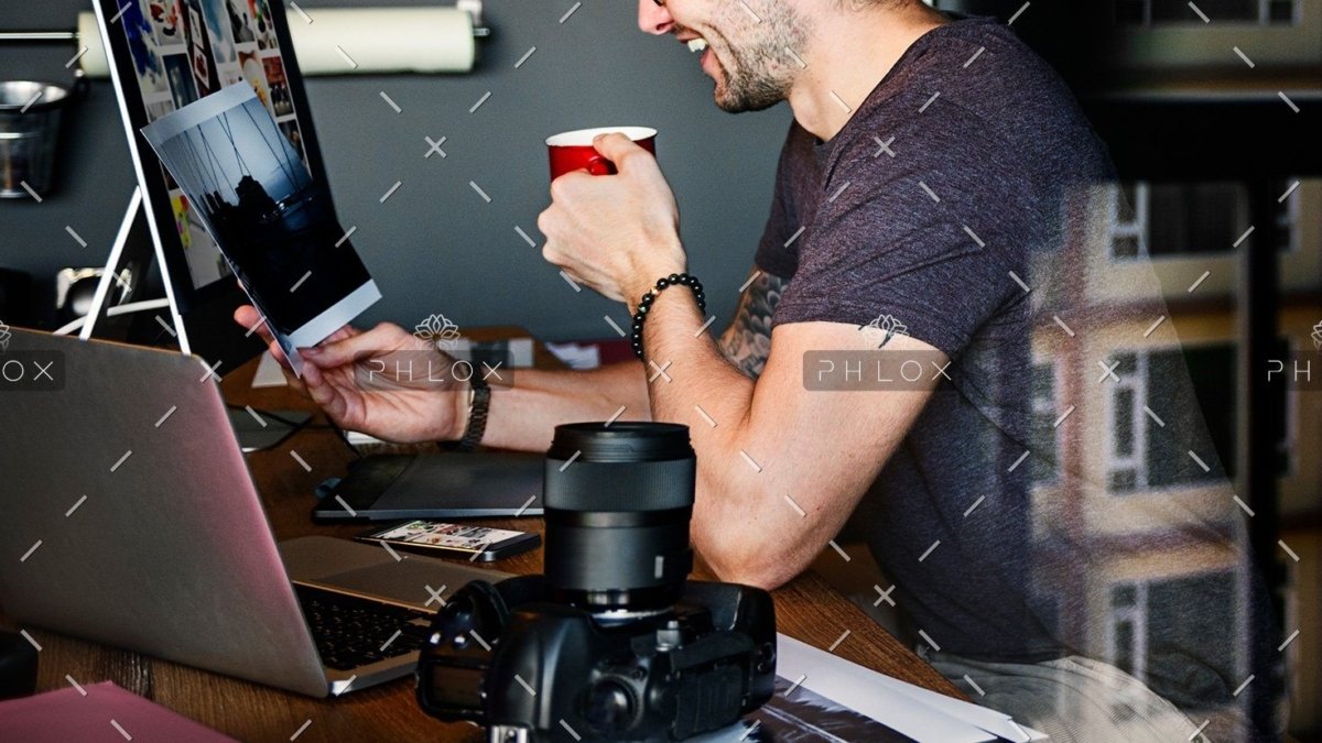 demo attachment 485 photographer journalist working studion agency pwtyfr5